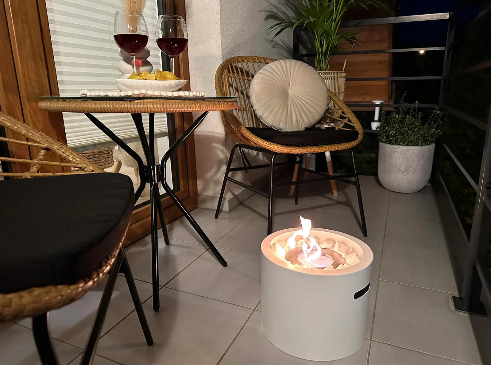 Gulvmodel - Fritstående biopejse Ø 290 mm hvid mat