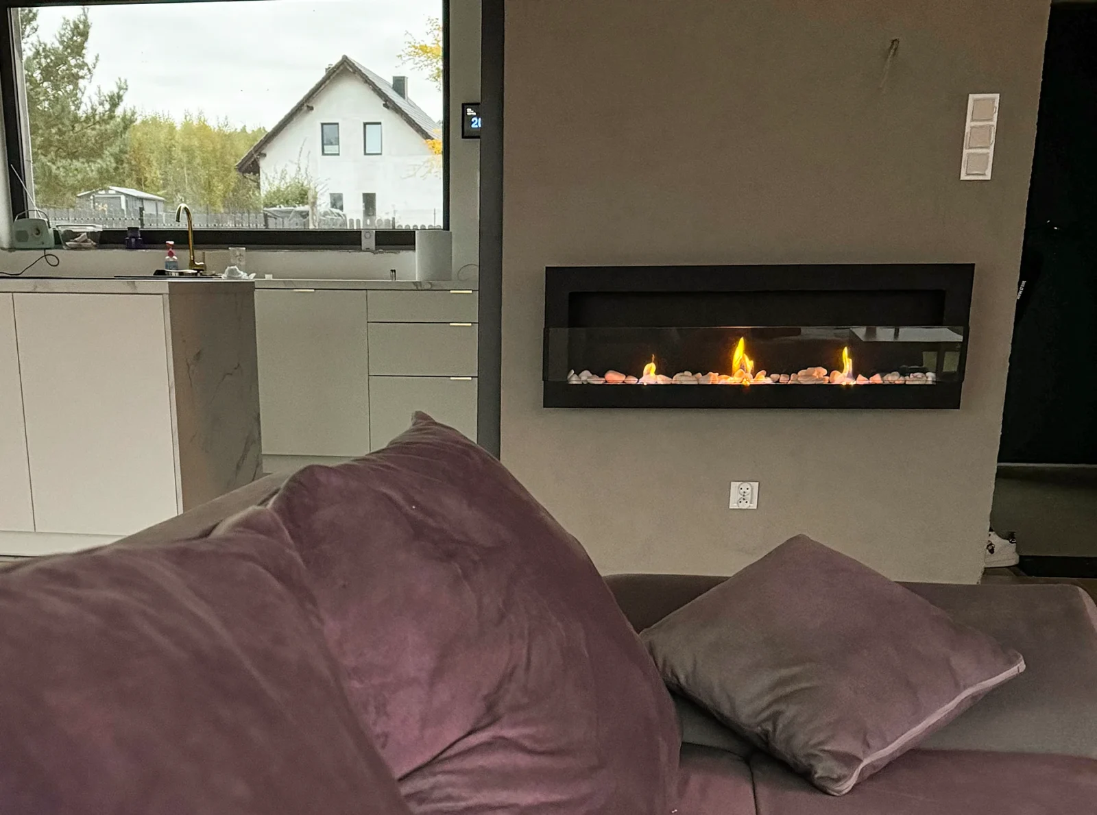 Biopejs 1200×400 sort strukturlak med glas - Billede 4